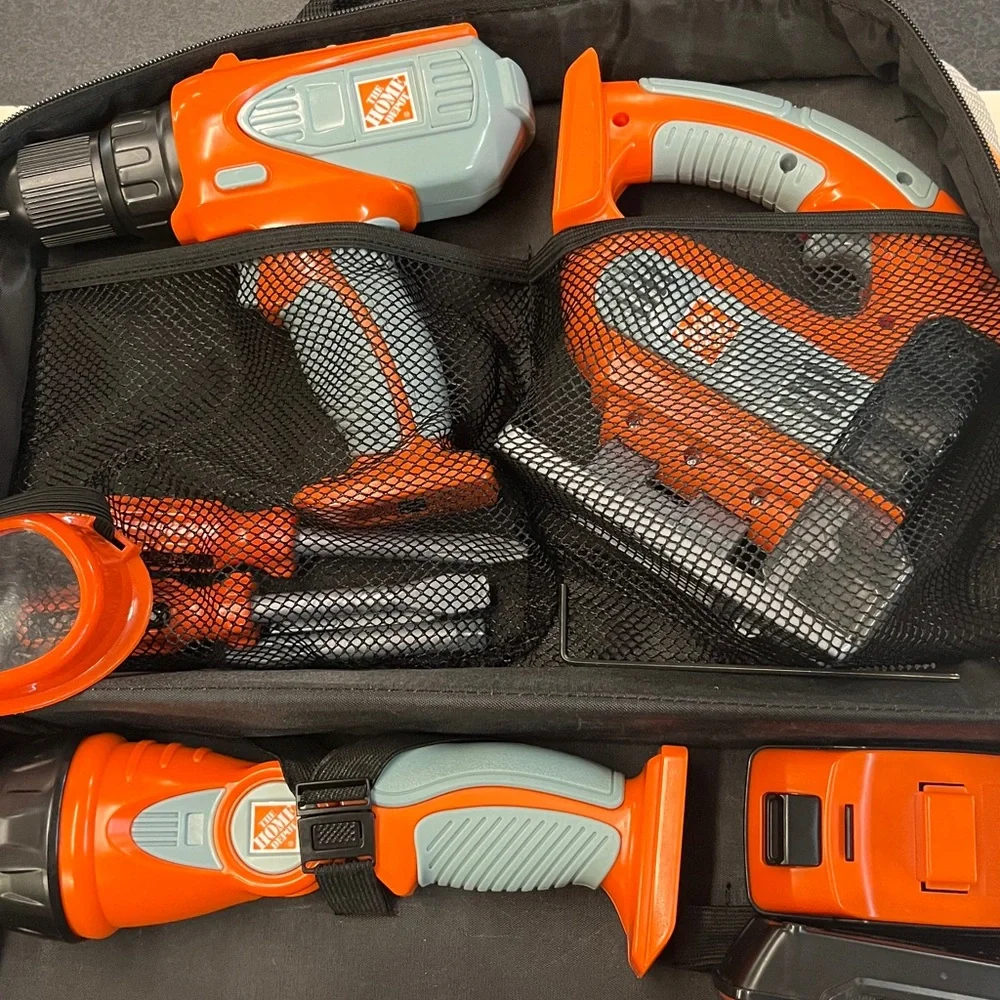 HOME DEPOT Kids battery powered Tool set in carrying case PERFECT hard to find